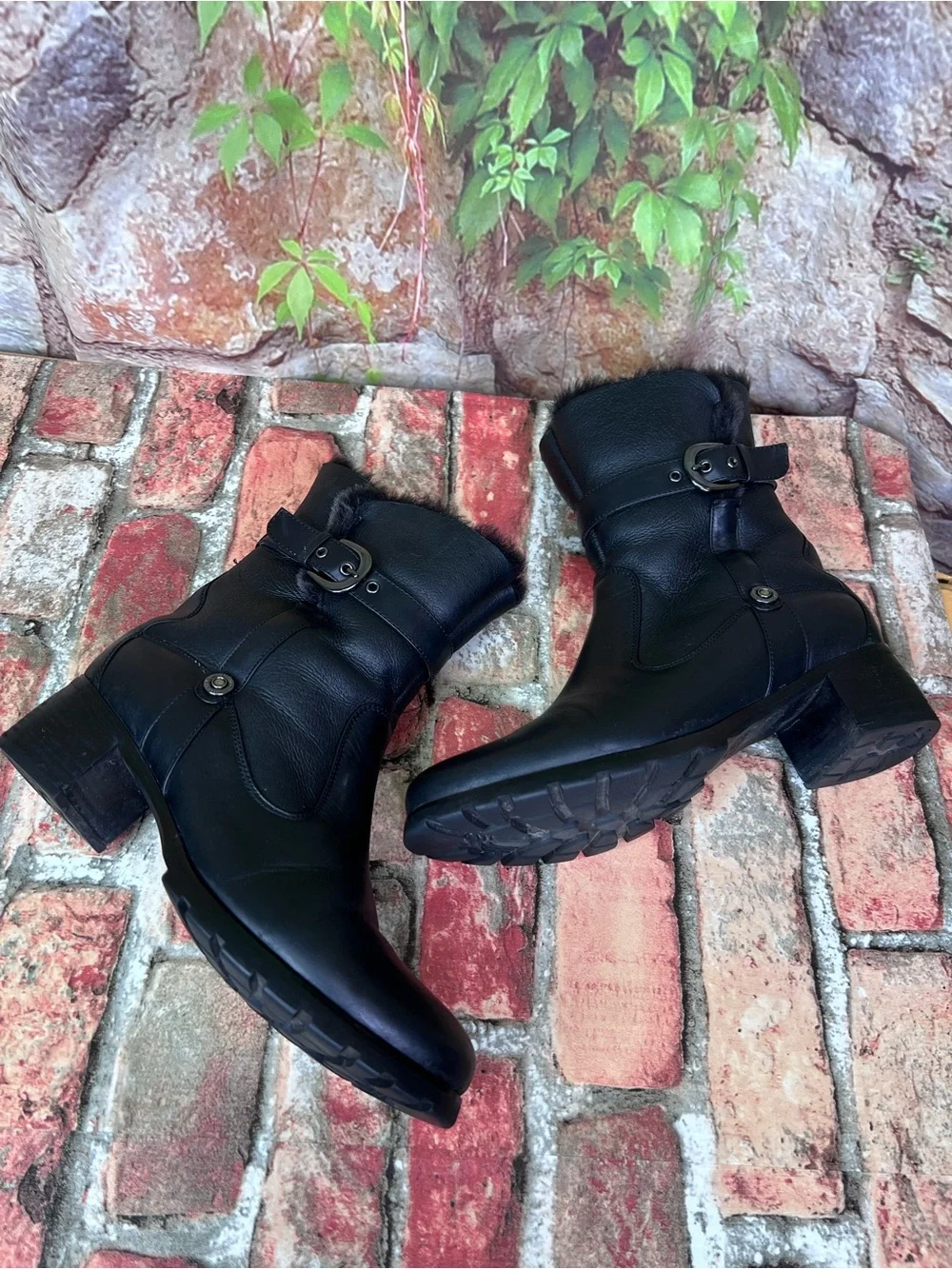 BLONDO Black Leather AquaProtect Shearling Lined Waterproof Block Heel Boots, 9M